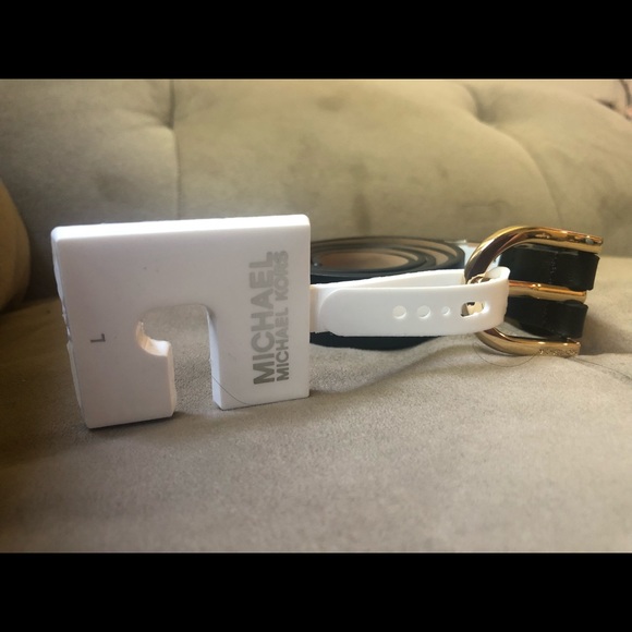 Beautiful MK belt 🌼🌸 NWT - Picture 2 of 8